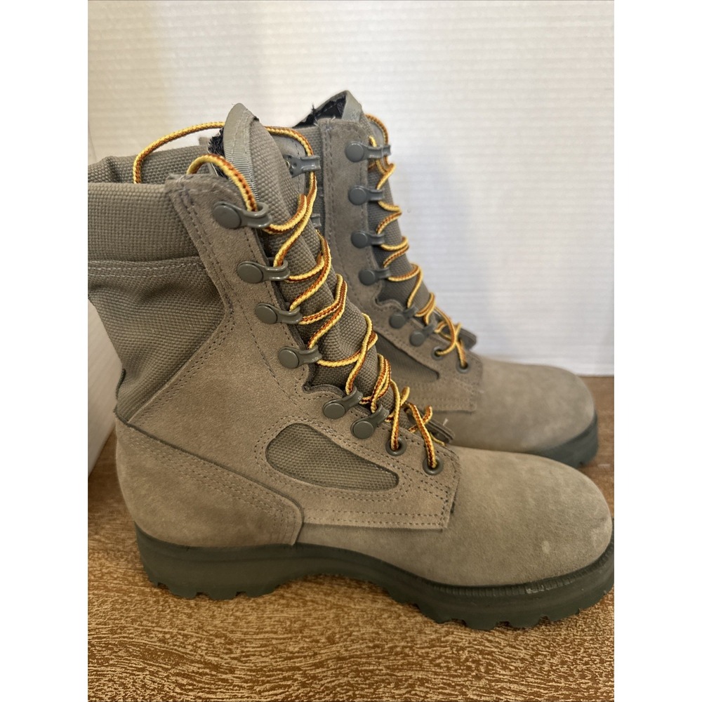 McRae Footwear Combat Boots Female Sz 7.5 Gore-Tex Vibram Sage Green Desert